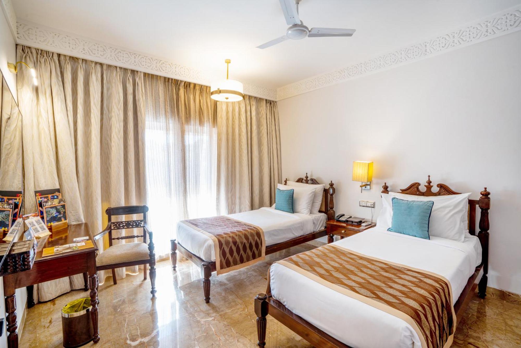 Evershine Resort & Spa Mahābaleshwar Esterno foto