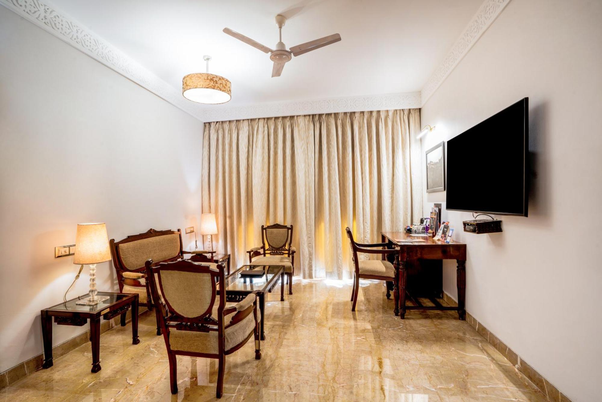 Evershine Resort & Spa Mahābaleshwar Esterno foto