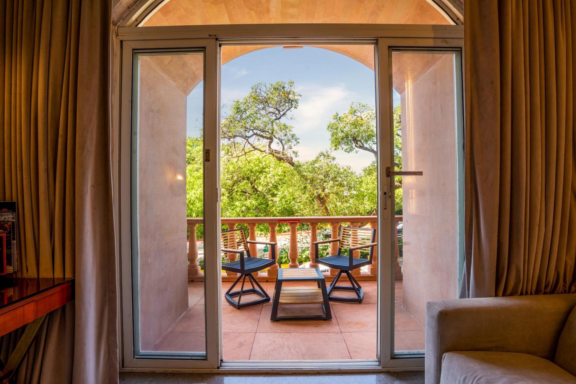 Evershine Resort & Spa Mahābaleshwar Esterno foto